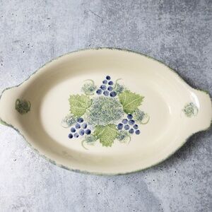 Vineyard Poole Pottery Serving Dish Bowl Casserole White Blue Grapes Leaves 12"